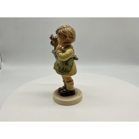 M.J. Hummel "My Wish Is Small" Figurine, Original Box, Hum #463/0 - Picture 7 of 16